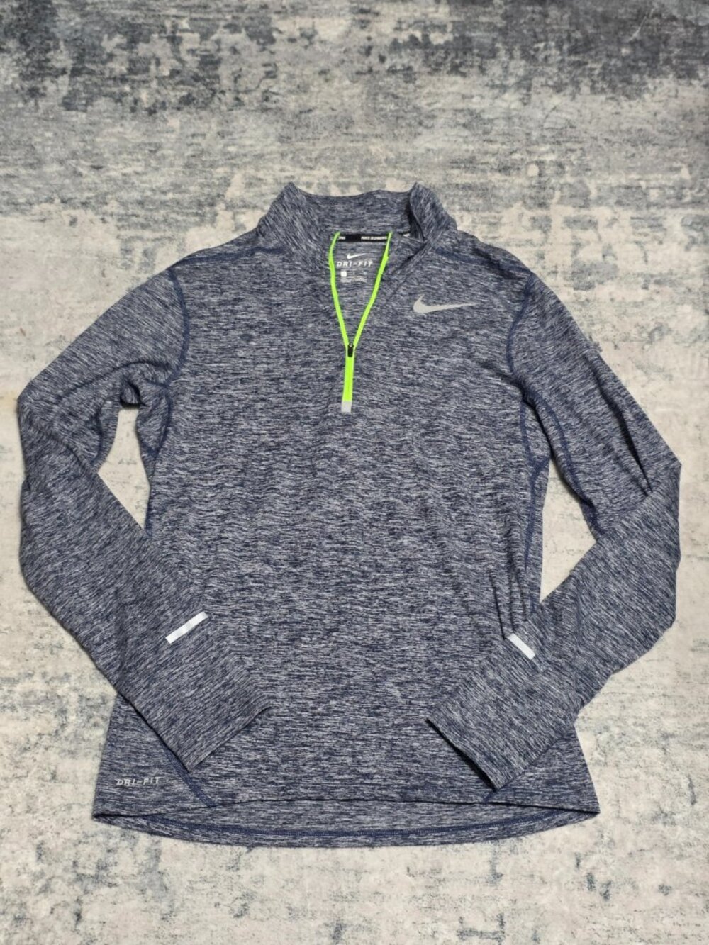 Nike Running Longsleeve Dri-Fit Small